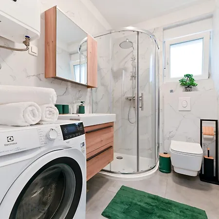 Serenity Apartman *